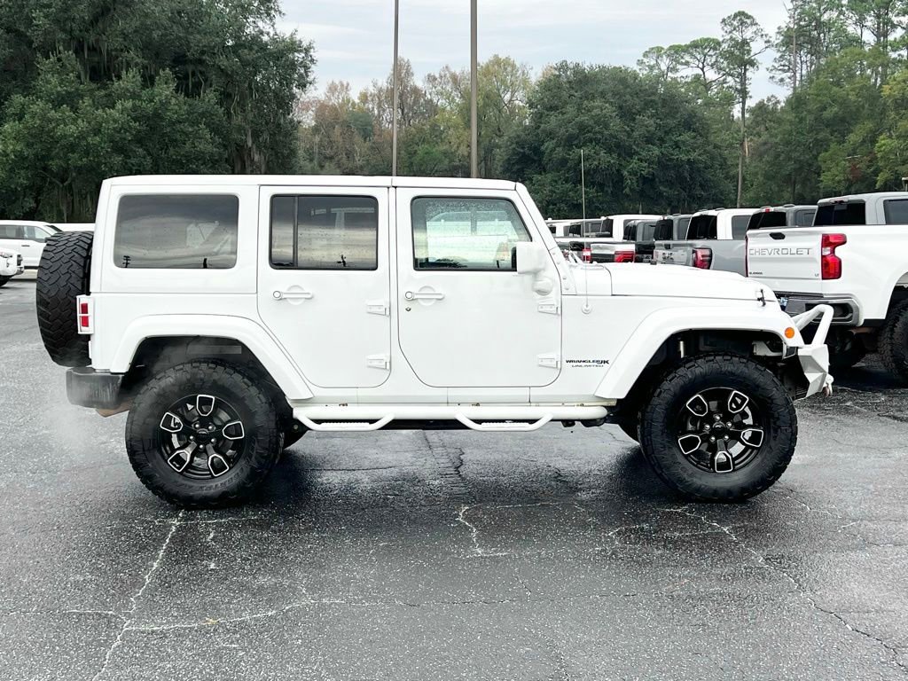 Used 2018 Jeep Wrangler Unlimited Sahara image 5