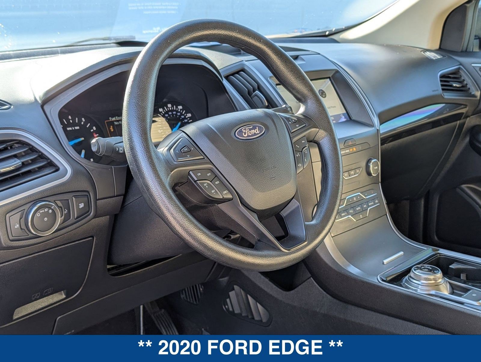 Certified 2020 Ford Edge SE image 21