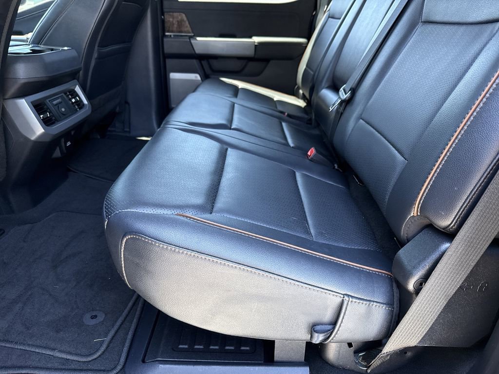 Used 2025 Ford F250 Lariat w/ Lariat Ultimate Package AWD/4WD image 19