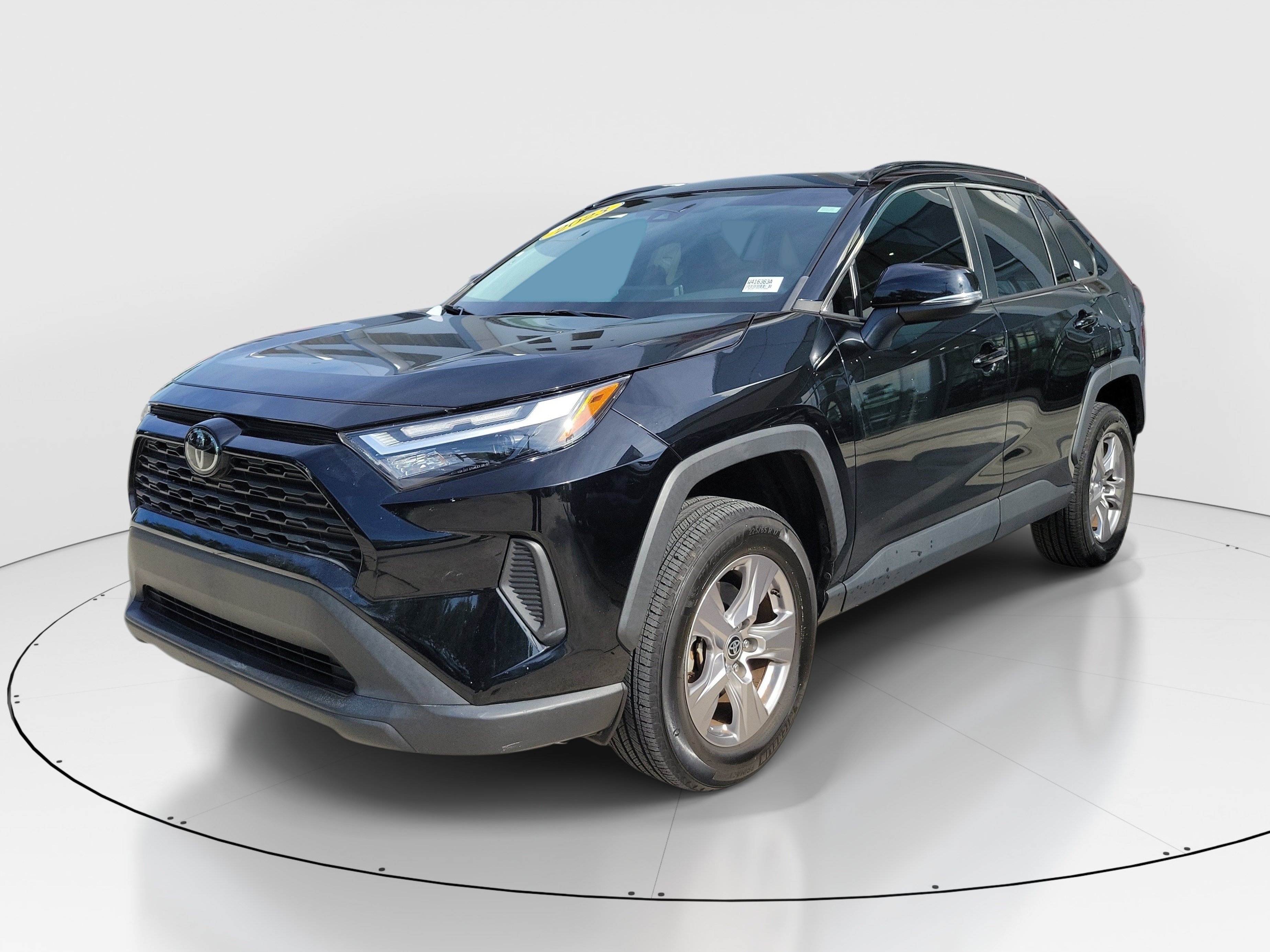 Certified 2023 Toyota RAV4 XLE w/ Convenience Package FWD image 3