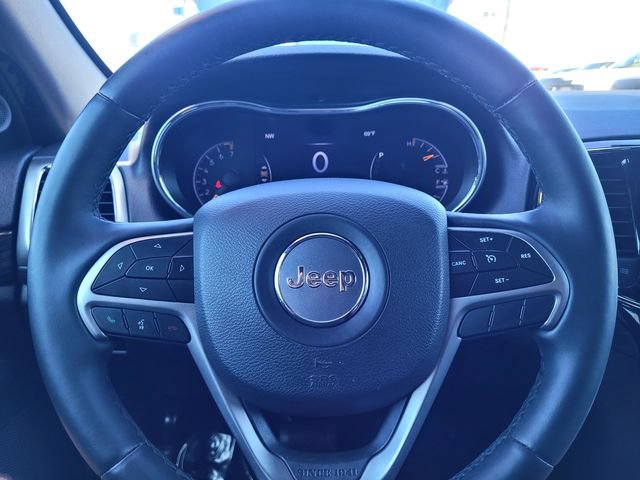 Used 2019 Jeep Grand Cherokee Altitude AWD/4WD image 25