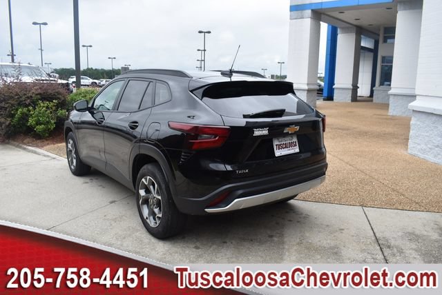 Certified 2025 Chevrolet Trax LT FWD image 7
