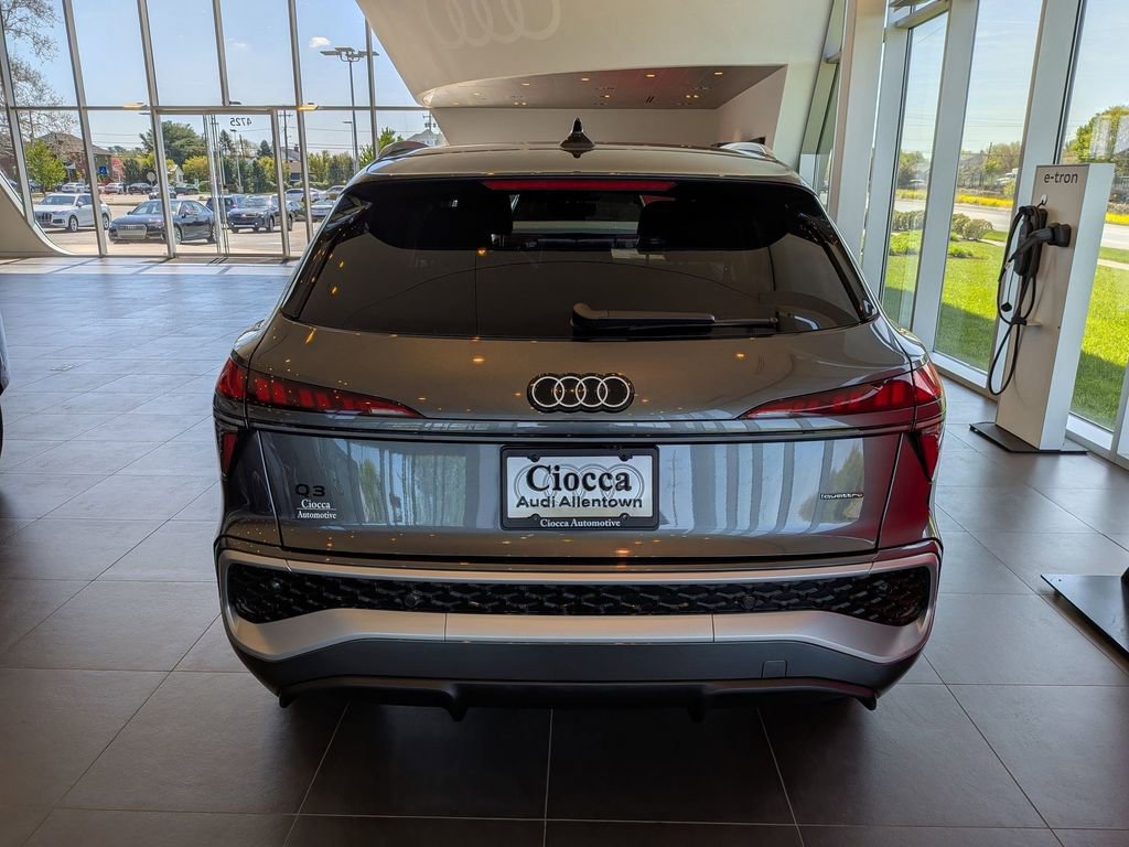 New 2026 Audi Q3 quattro 2.0T AWD/4WD image 5