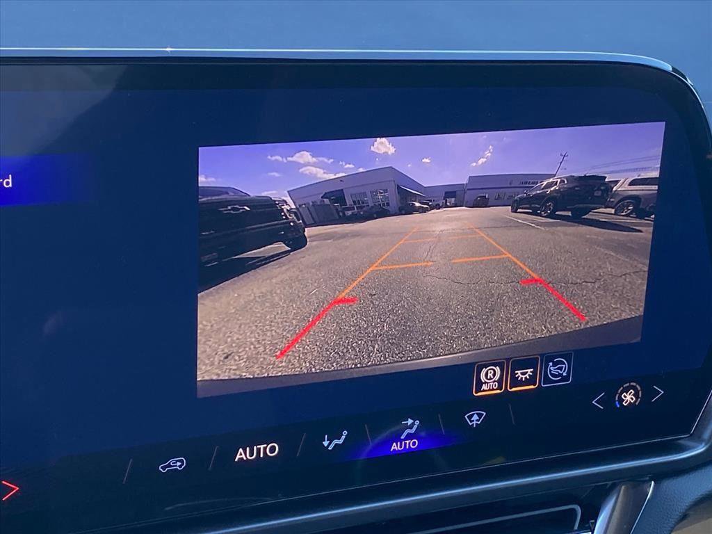 New 2026 Chevrolet Equinox EV LT image 12