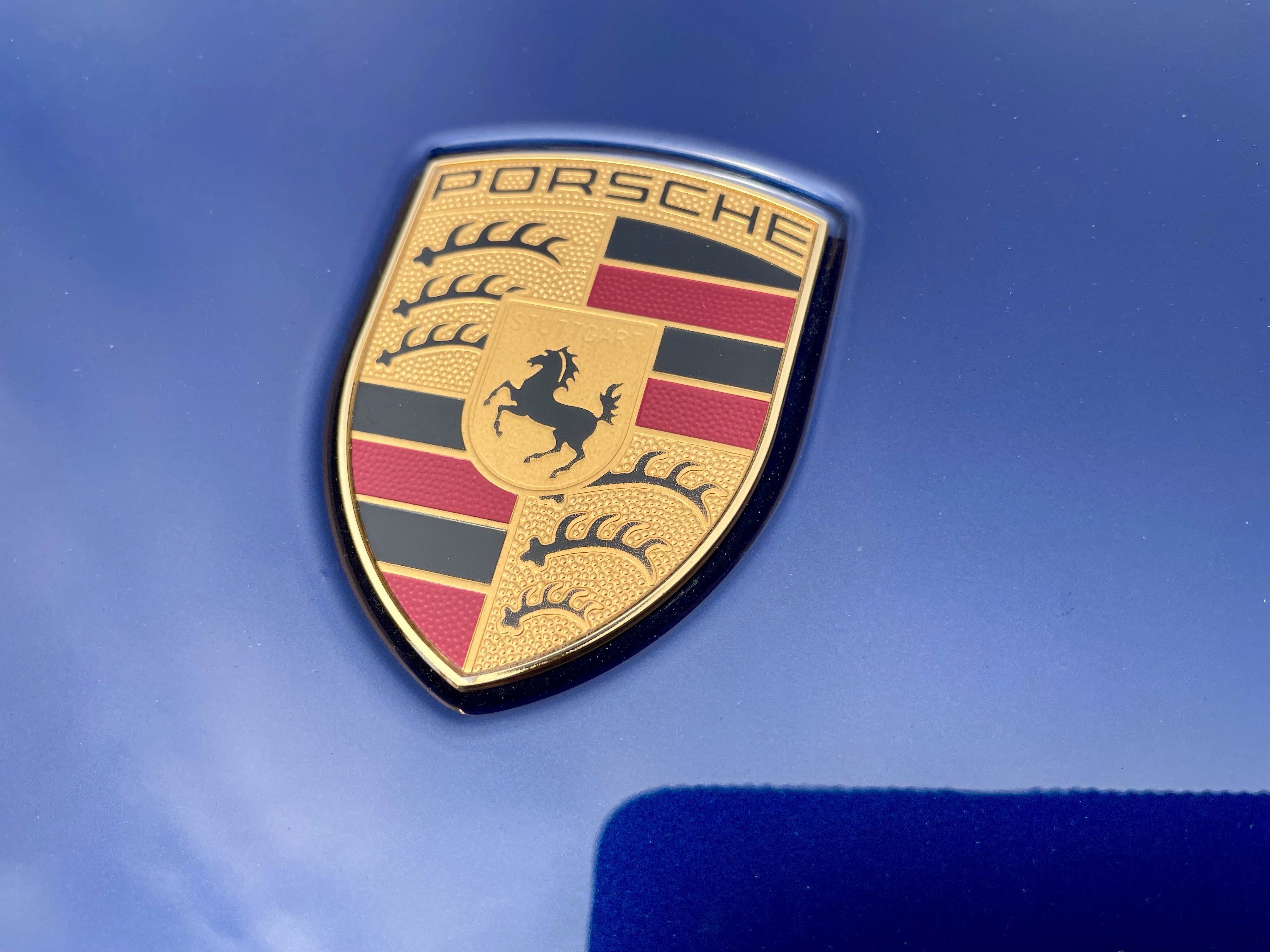 Used 2023 Porsche Macan Turbo image 32