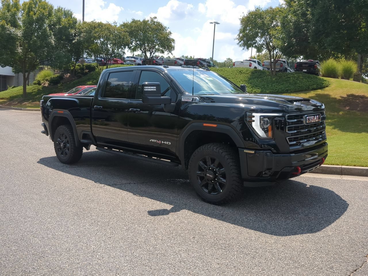 New 2026 GMC Sierra 2500 AT4 w/ AT4 Premium Plus Package AWD/4WD image 2