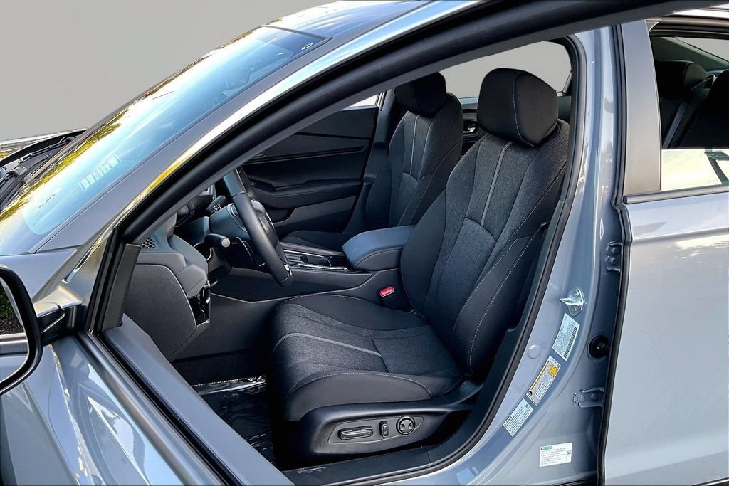 Certified 2025 Honda Accord Sport image 15