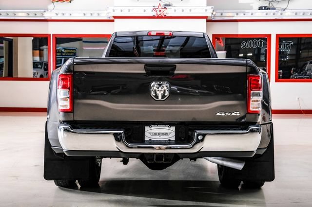 Used 2021 RAM 3500 Tradesman w/ Chrome Appearance Group AWD/4WD image 11