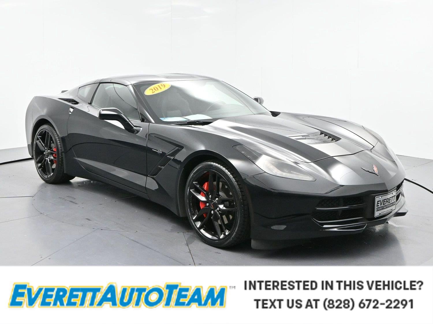 Used 2019 Chevrolet Corvette Stingray Coupe w/ Carbon Flash Badge Package RWD image 1