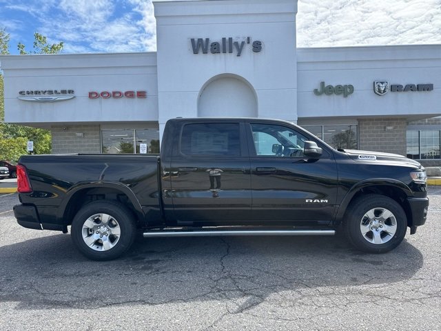 New 2026 RAM 1500 4x4 Crew Cab image 8