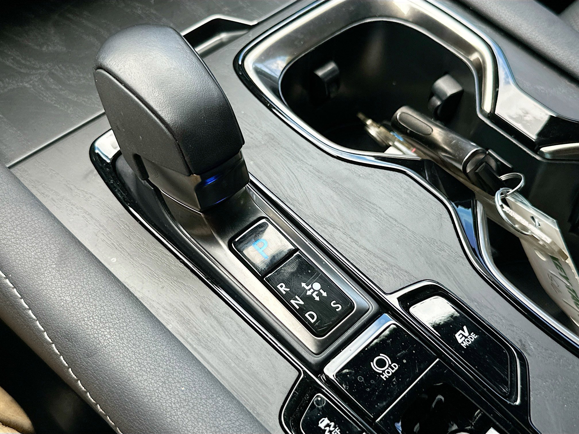 Used 2025 Lexus RX 350h w/ Accessory Package (K3) image 16