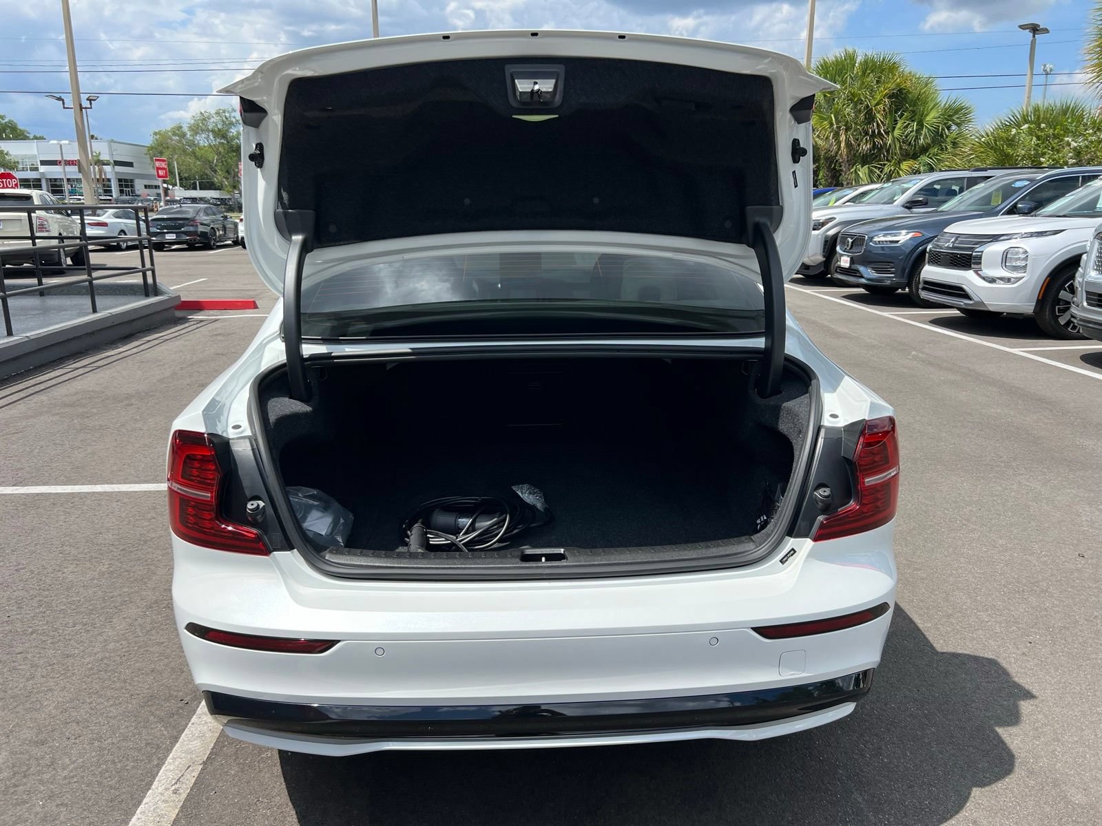 Used 2023 Volvo S60 T8 Plus AWD/4WD image 21