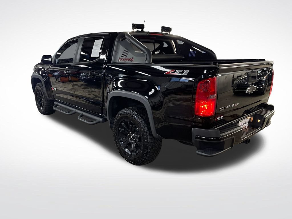 Used 2017 Chevrolet Colorado Z71 w/ Z71 Midnight Edition AWD/4WD image 3