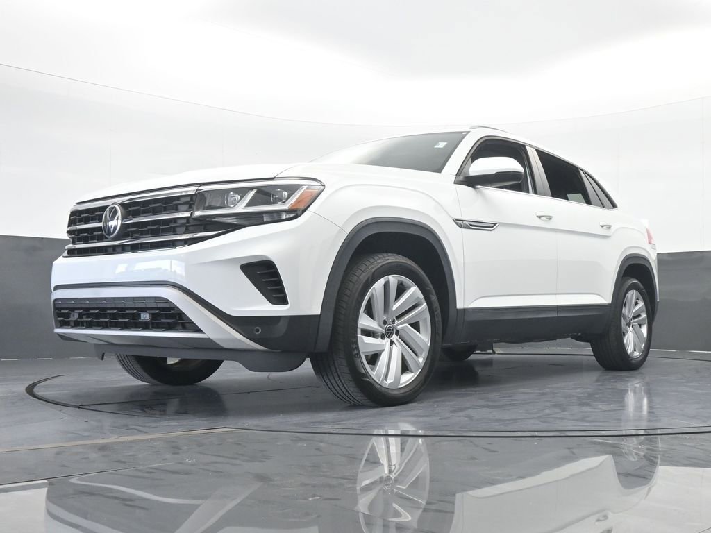 Used 2021 Volkswagen Atlas Cross Sport SE w/ Panoramic Sunroof Package image 60