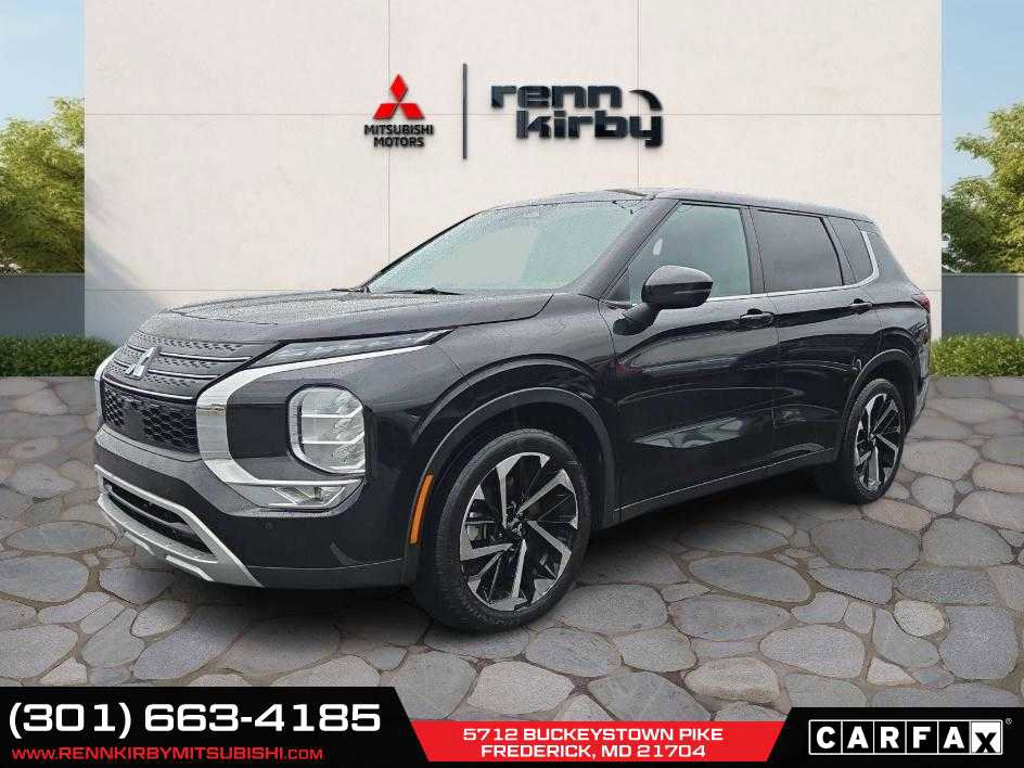 Used 2024 Mitsubishi Outlander SE image 13