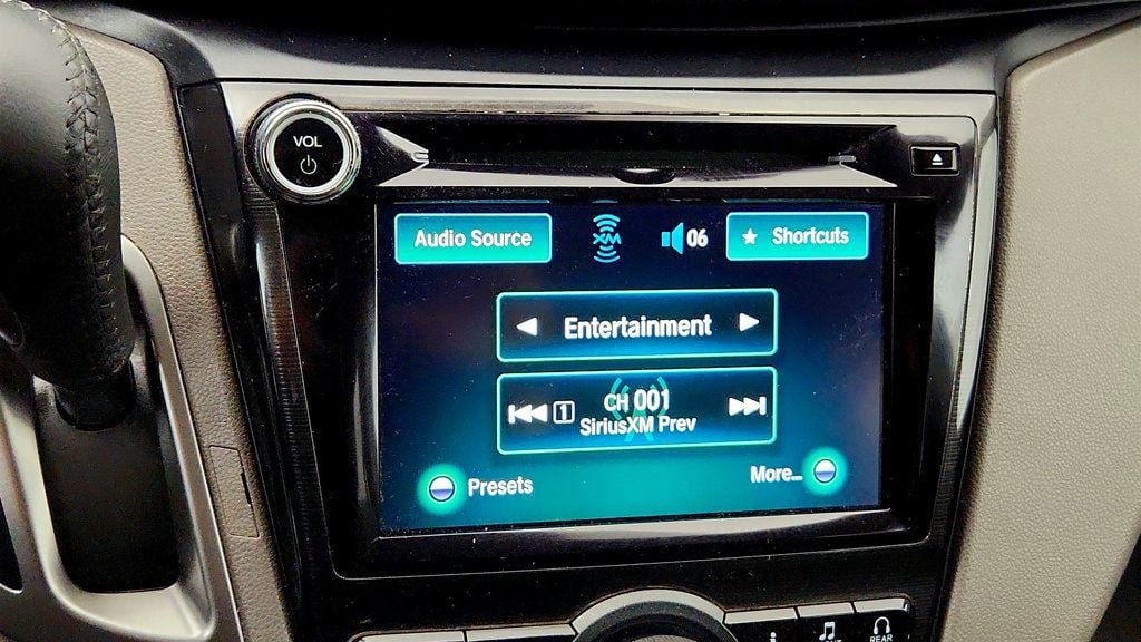 Used 2015 Honda Odyssey Touring image 19