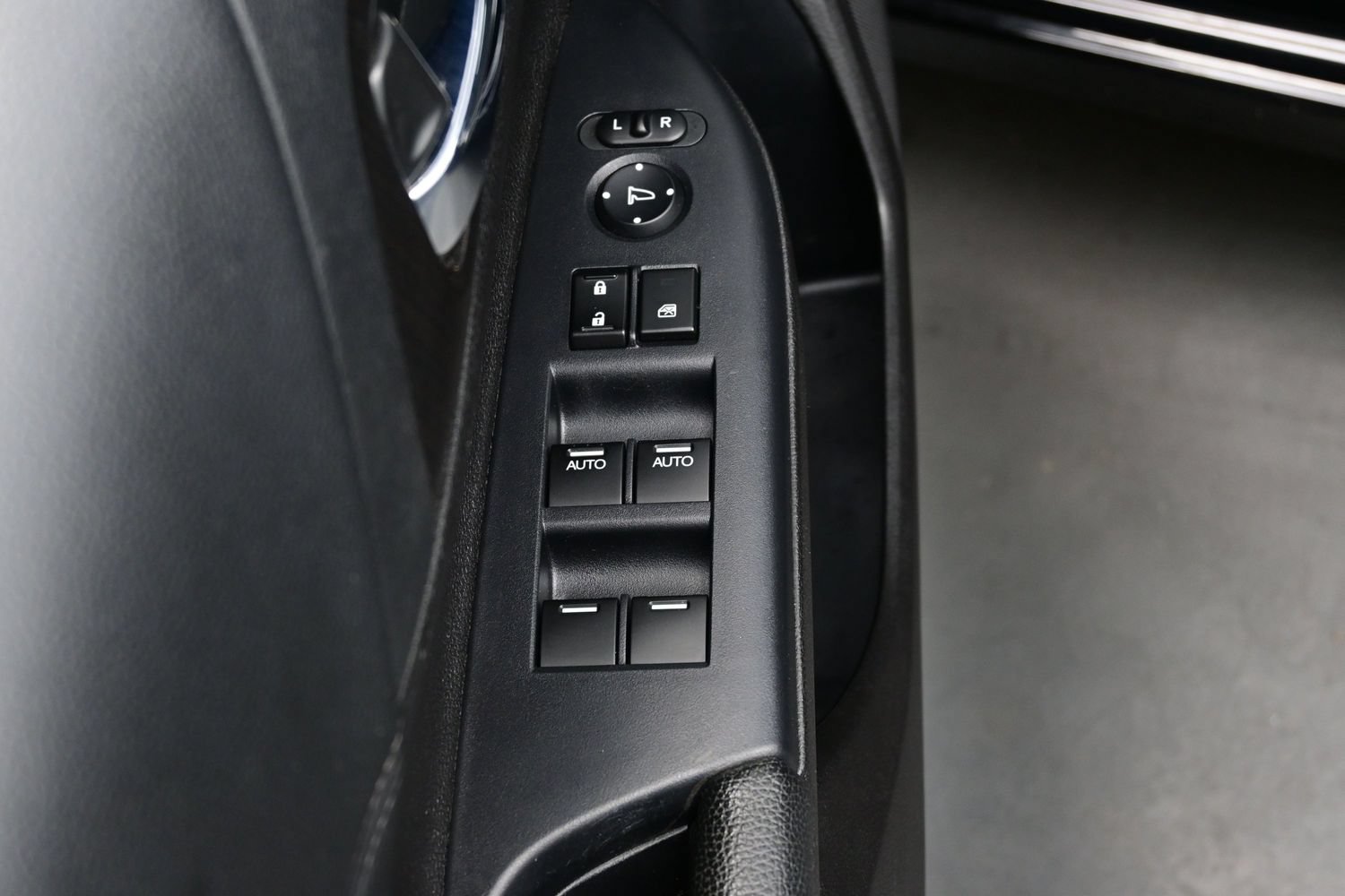 Used 2014 Honda Accord EX-L image 10