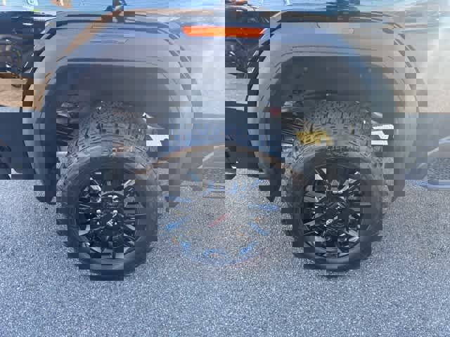 New 2026 GMC Sierra 2500 AT4 w/ AT4 Premium Plus Package image 9