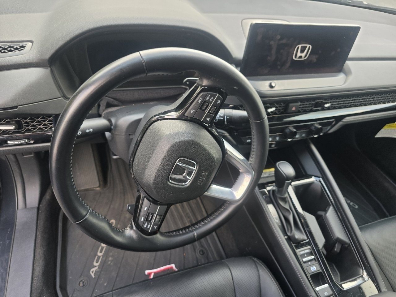 Used 2024 Honda Accord Touring image 16