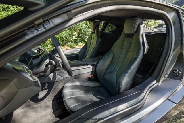 Used 2015 BMW i8 AWD/4WD image 27