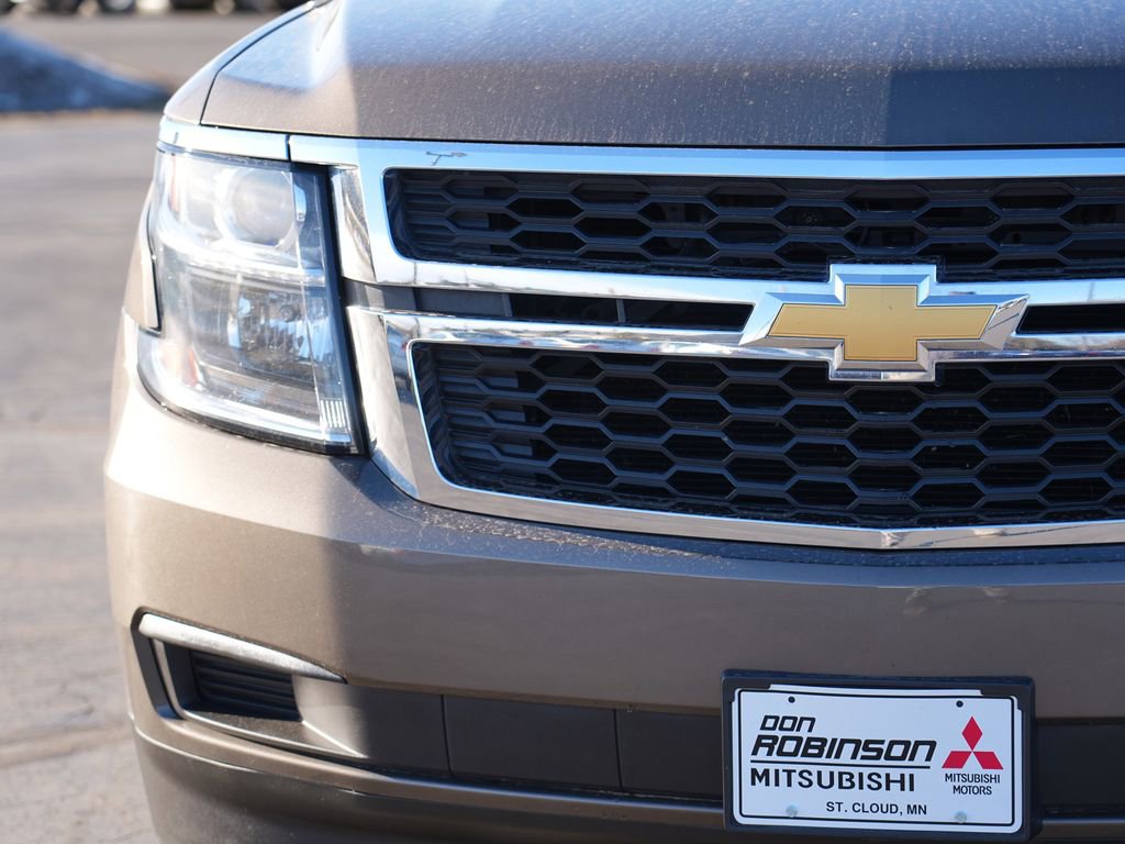 Used 2016 Chevrolet Suburban LS image 9
