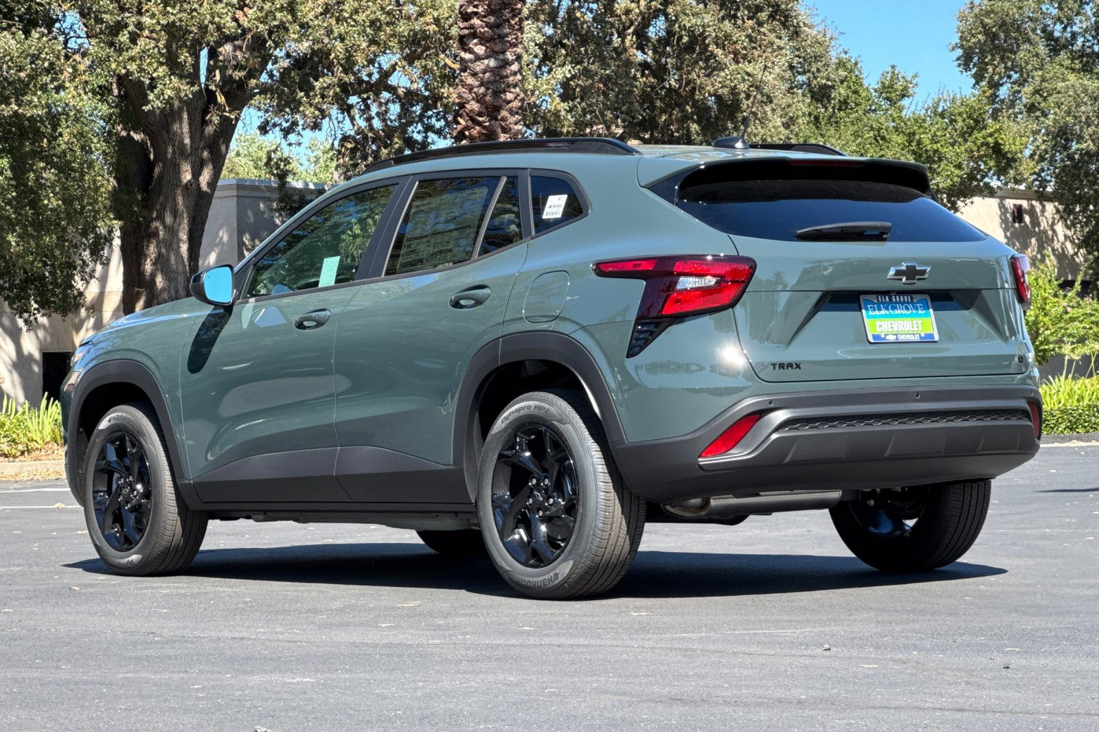 New 2026 Chevrolet Trax LT w/ Driver Confidence Package FWD image 5