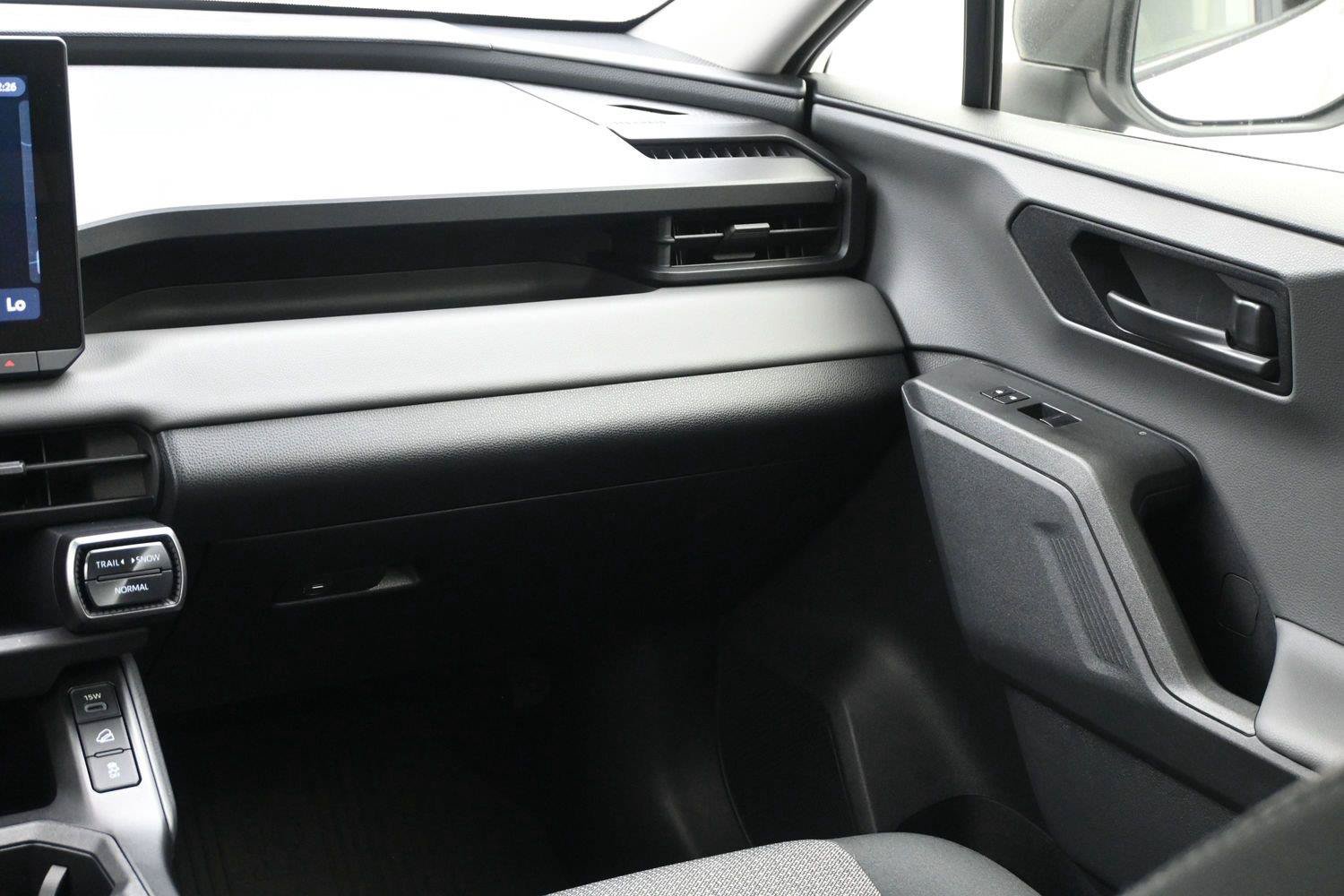 Used 2026 Toyota RAV4 LE AWD/4WD image 14