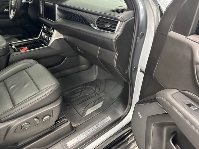 Used 2024 GMC Yukon Denali AWD/4WD image 29