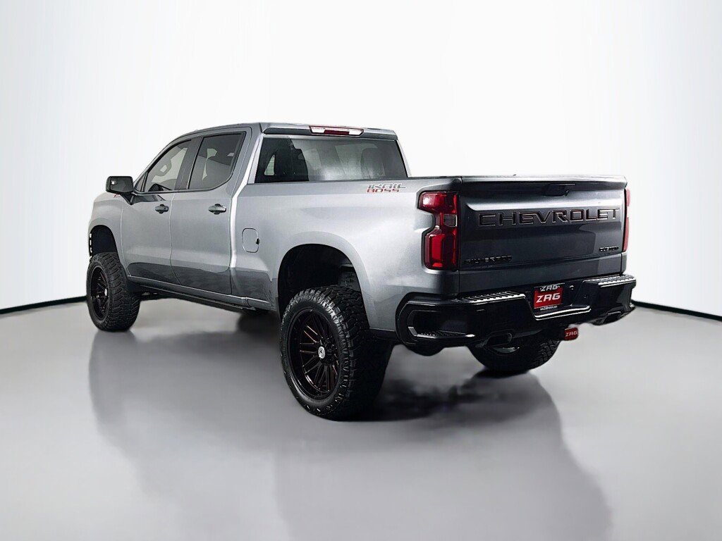 Used 2021 Chevrolet Silverado 1500 Custom Trail Boss w/ Safety Confidence Package image 3