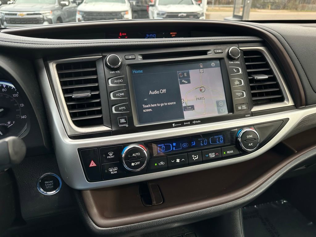 Used 2019 Toyota Highlander Limited Platinum image 25