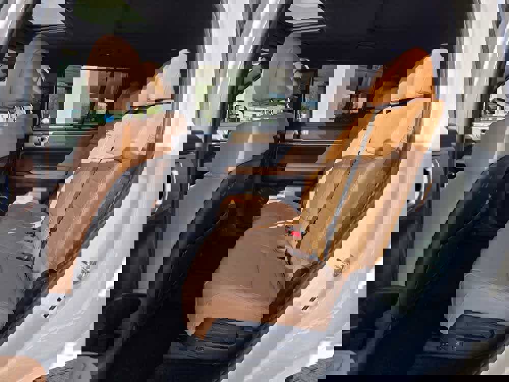 Used 2025 Hyundai Santa Fe Limited image 11