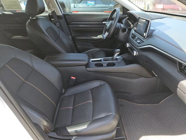 Used 2021 Nissan Altima 2.5 SR w/ SR Premium Package image 31