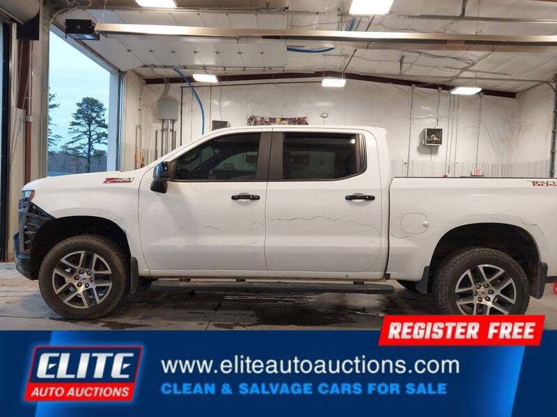 Used 2019 Chevrolet Silverado 1500 LT Trail Boss AWD/4WD image 28