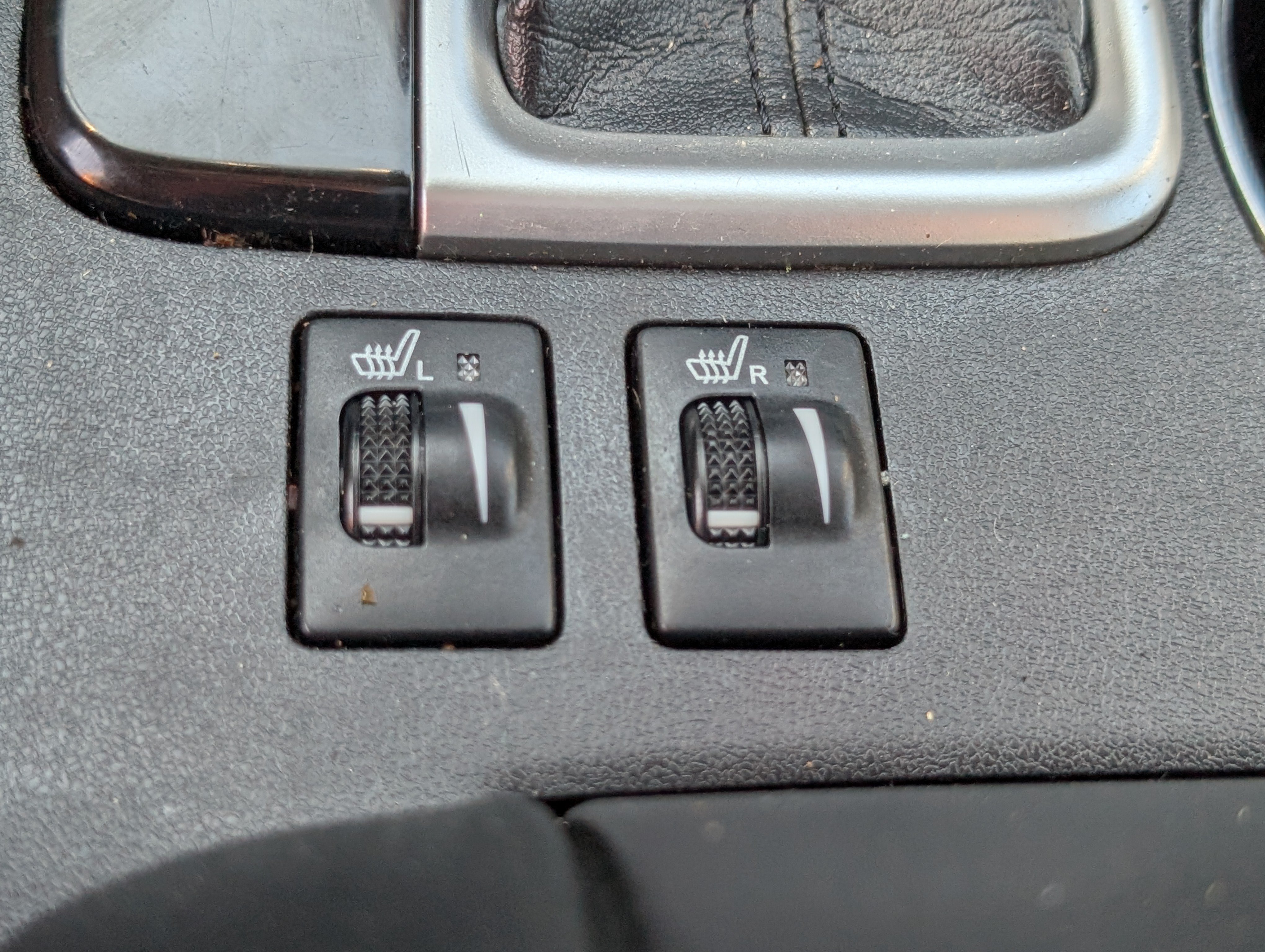 Used 2019 Toyota Highlander XLE AWD/4WD image 23