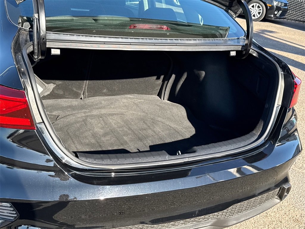 Used 2024 Kia Forte LXS image 9