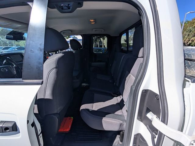 Used 2022 Nissan Titan S image 14