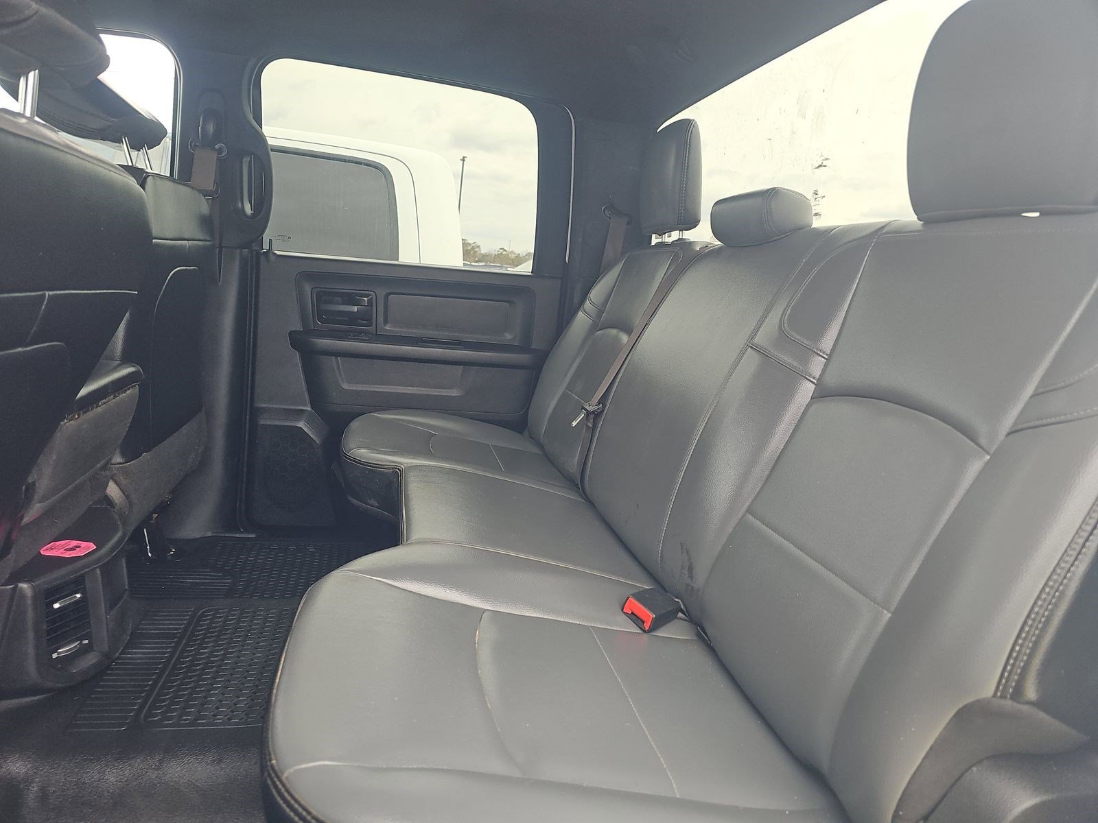 Used 2021 RAM 2500 Tradesman w/ Chrome Appearance Group image 13