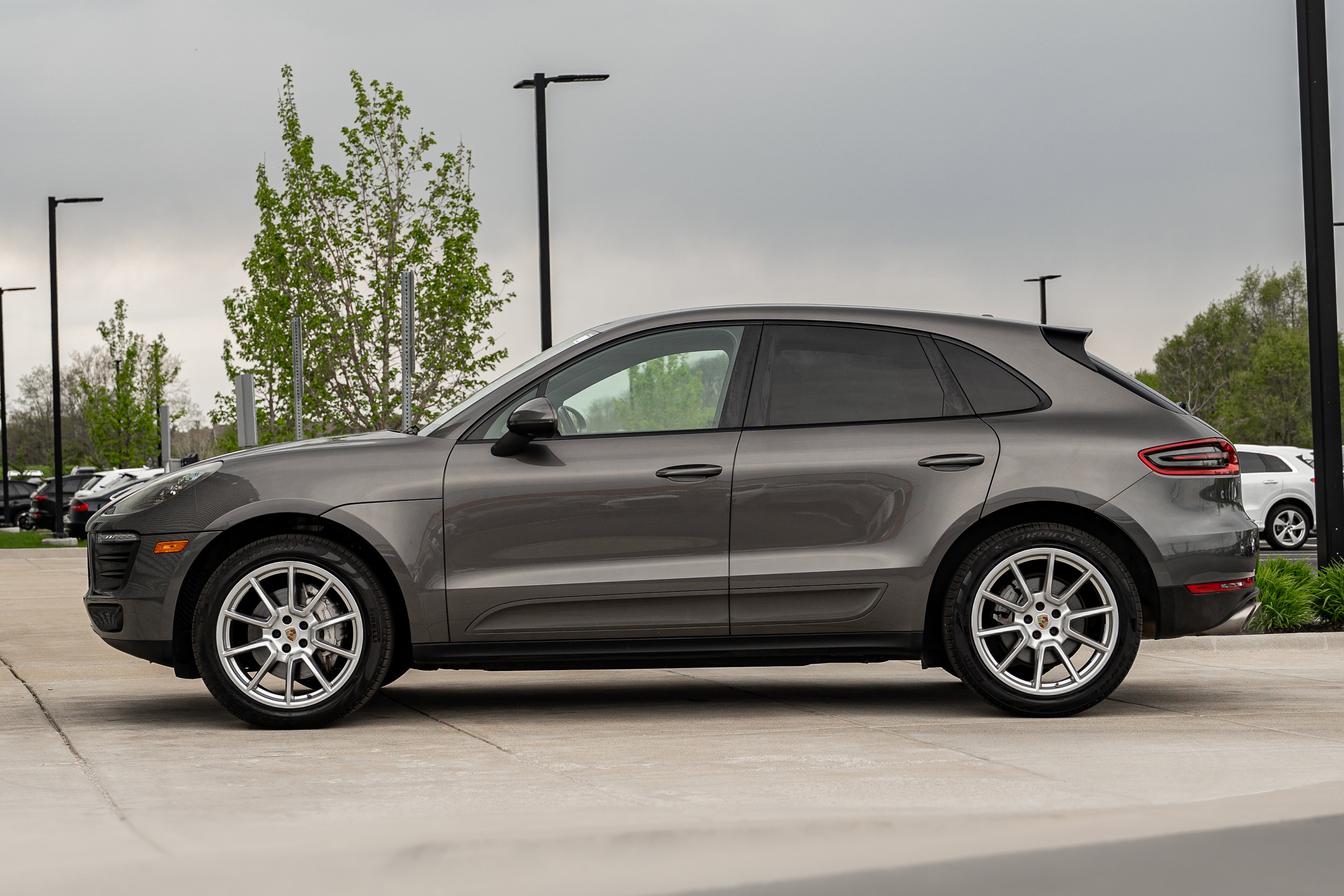 Used 2015 Porsche Macan S AWD/4WD image 6