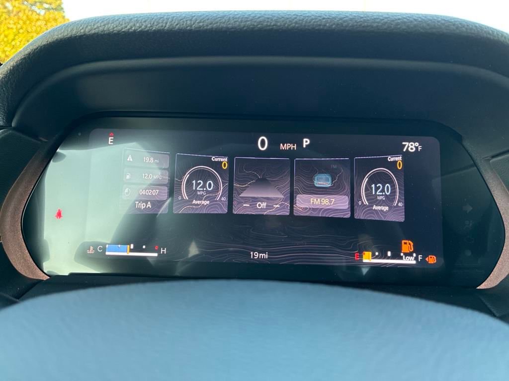 New 2025 Jeep Grand Cherokee L Laredo w/ Luxury Tech Group I image 16