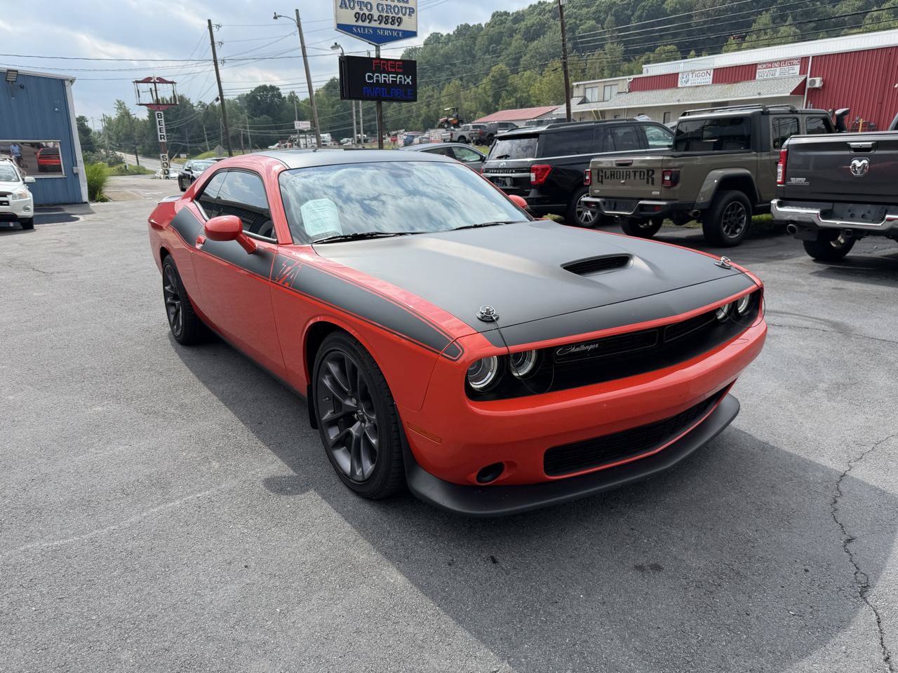 Used 2023 Dodge Challenger R/T w/ T/A Package RWD image 3