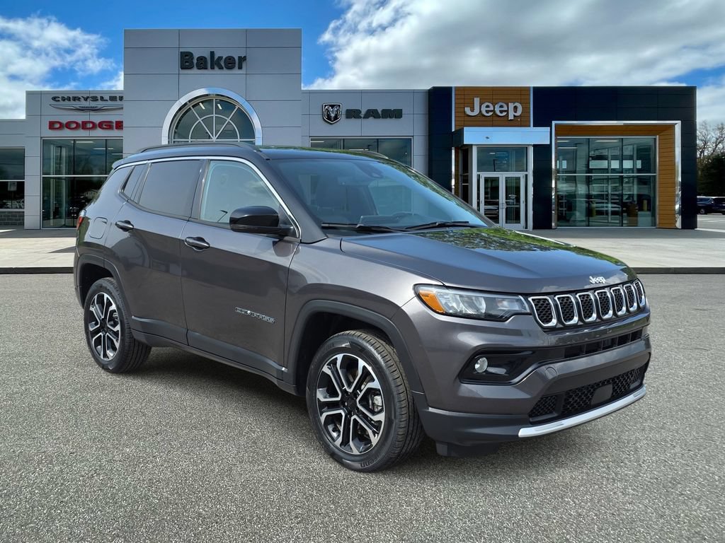 Used 2024 Jeep Compass Limited AWD/4WD image 1