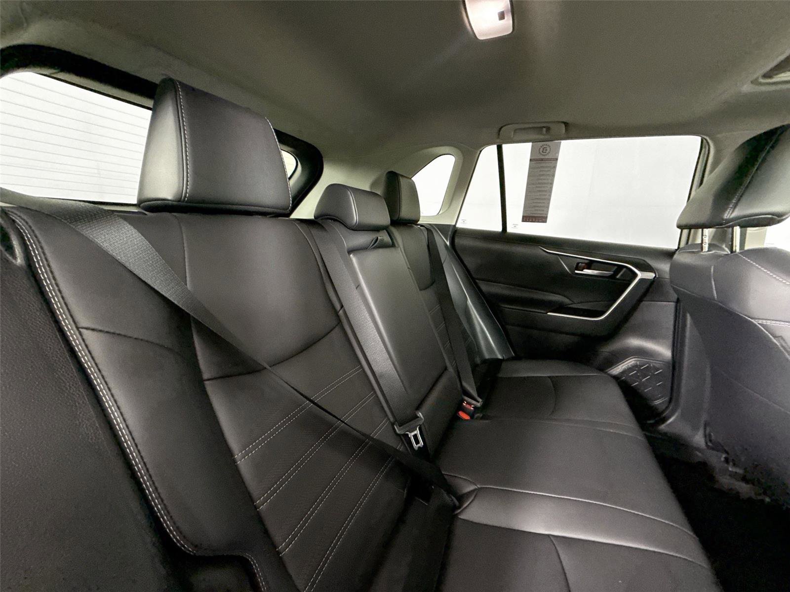 Certified 2025 Toyota RAV4 XLE Premium image 40