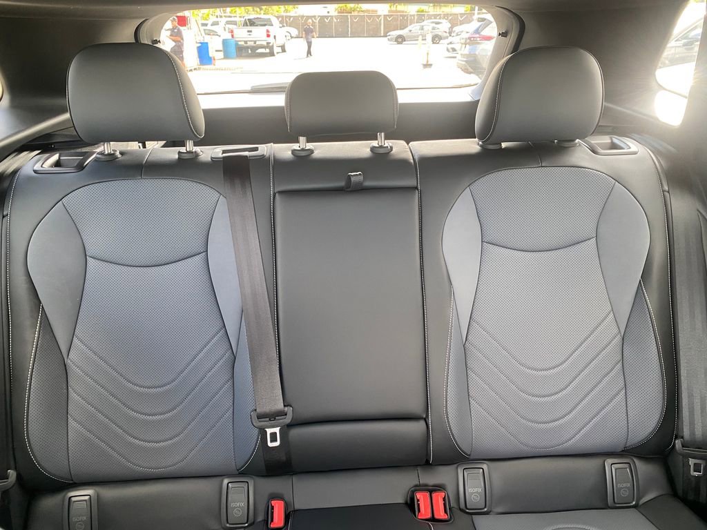 New 2026 Volkswagen Tiguan SE R-Line FWD image 18