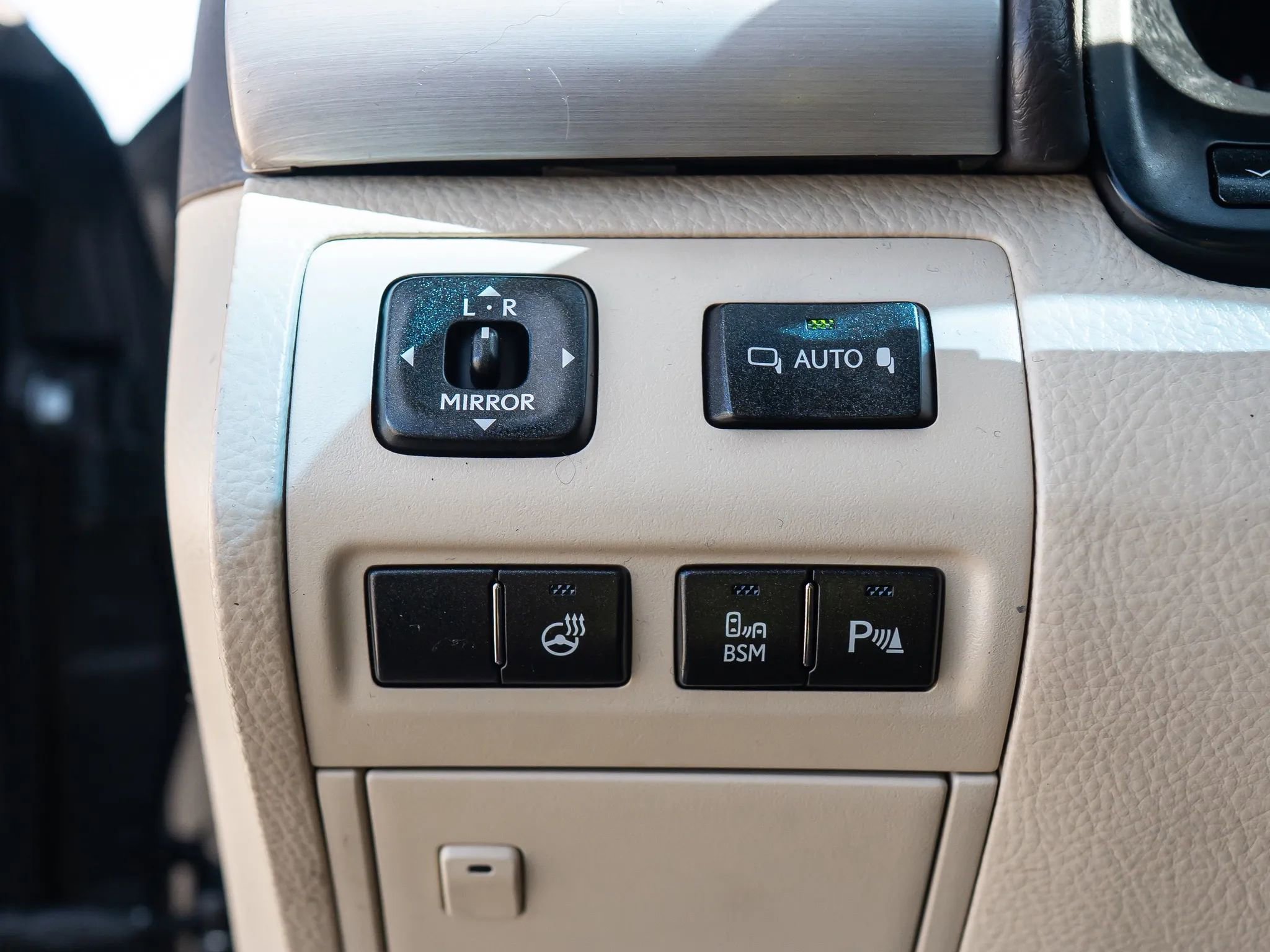 Used 2016 Lexus LS 460 AWD w/ Comfort Package image 43