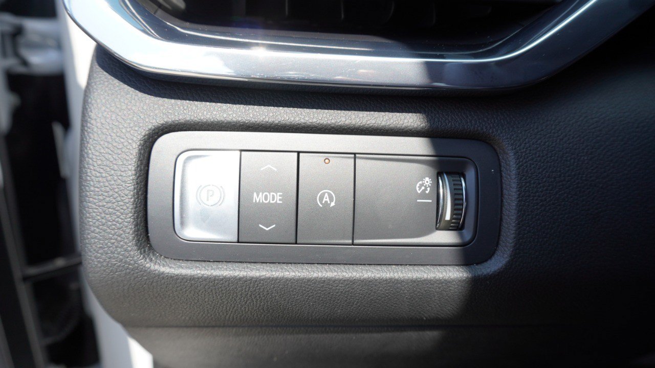 Used 2025 GMC Acadia Elevation w/ Elevation Premium Package FWD image 20