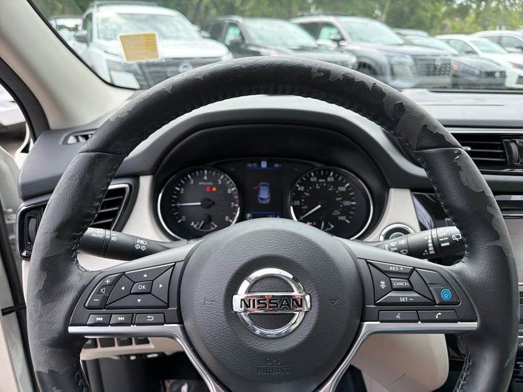 Used 2021 Nissan Rogue Sport SL w/ Premium Package FWD image 22