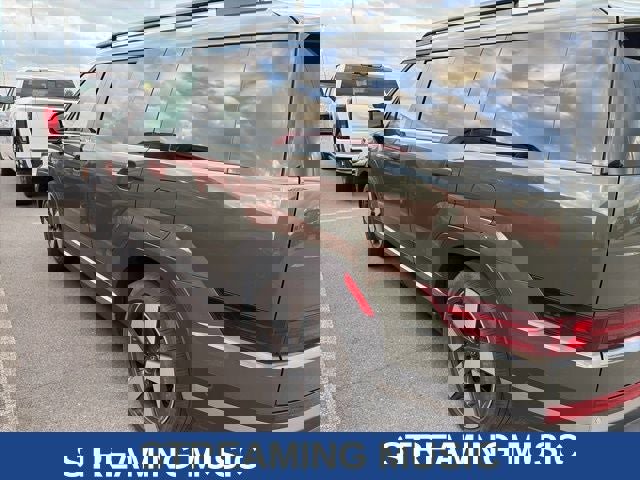 Used 2024 Hyundai Santa Fe Limited image 10