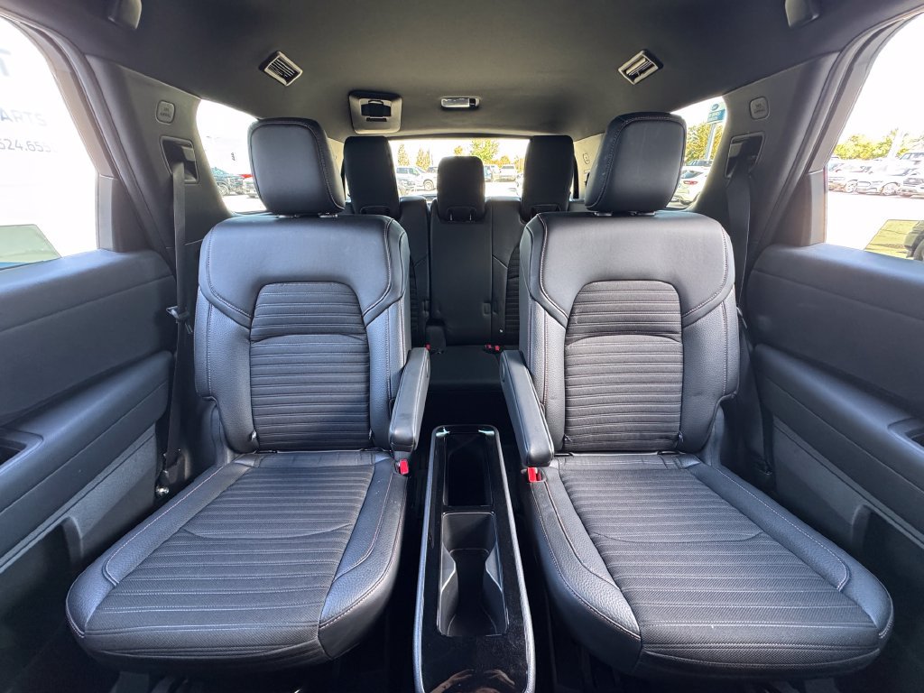 Used 2025 Nissan Pathfinder Rock Creek AWD/4WD image 28