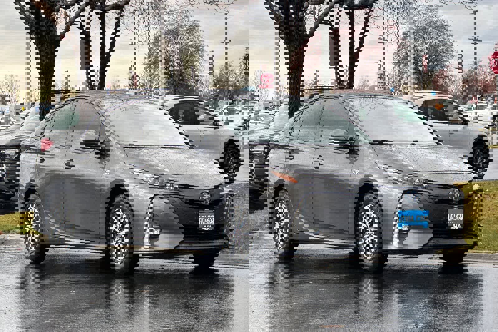 Used 2017 Toyota Prius Prime Advanced image 9