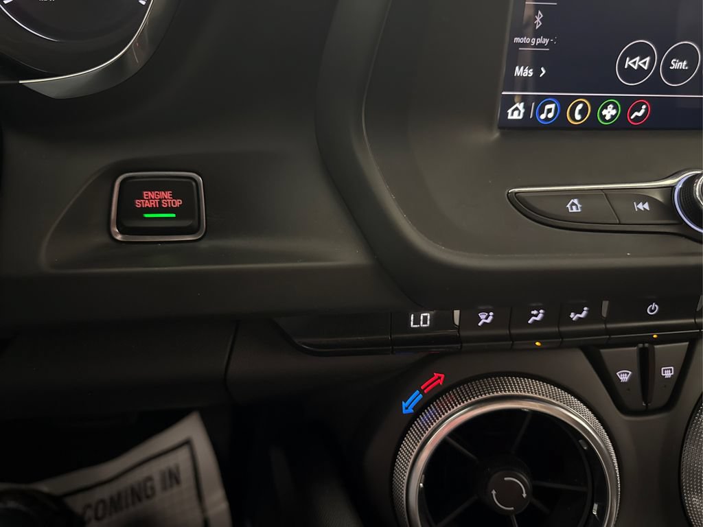 Used 2021 Chevrolet Camaro LT RWD image 35